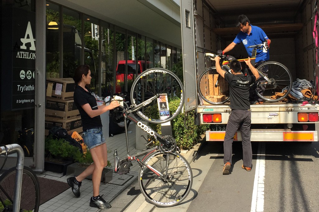 SHOP持込みシーン